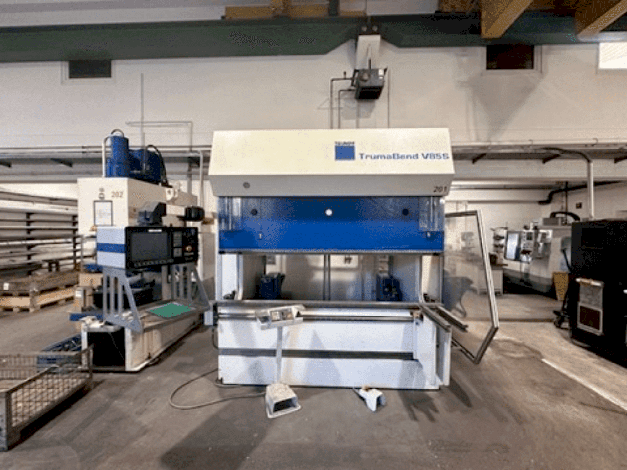 Вид станка TRUMPF TrumaBend V85S спереди