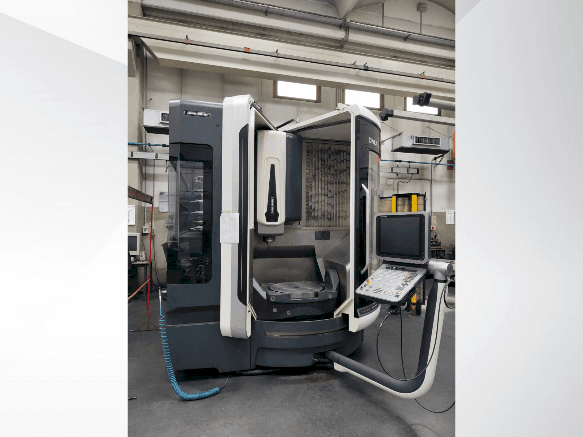 Вид станка DMG MORI DMU 75 Monoblock спереди