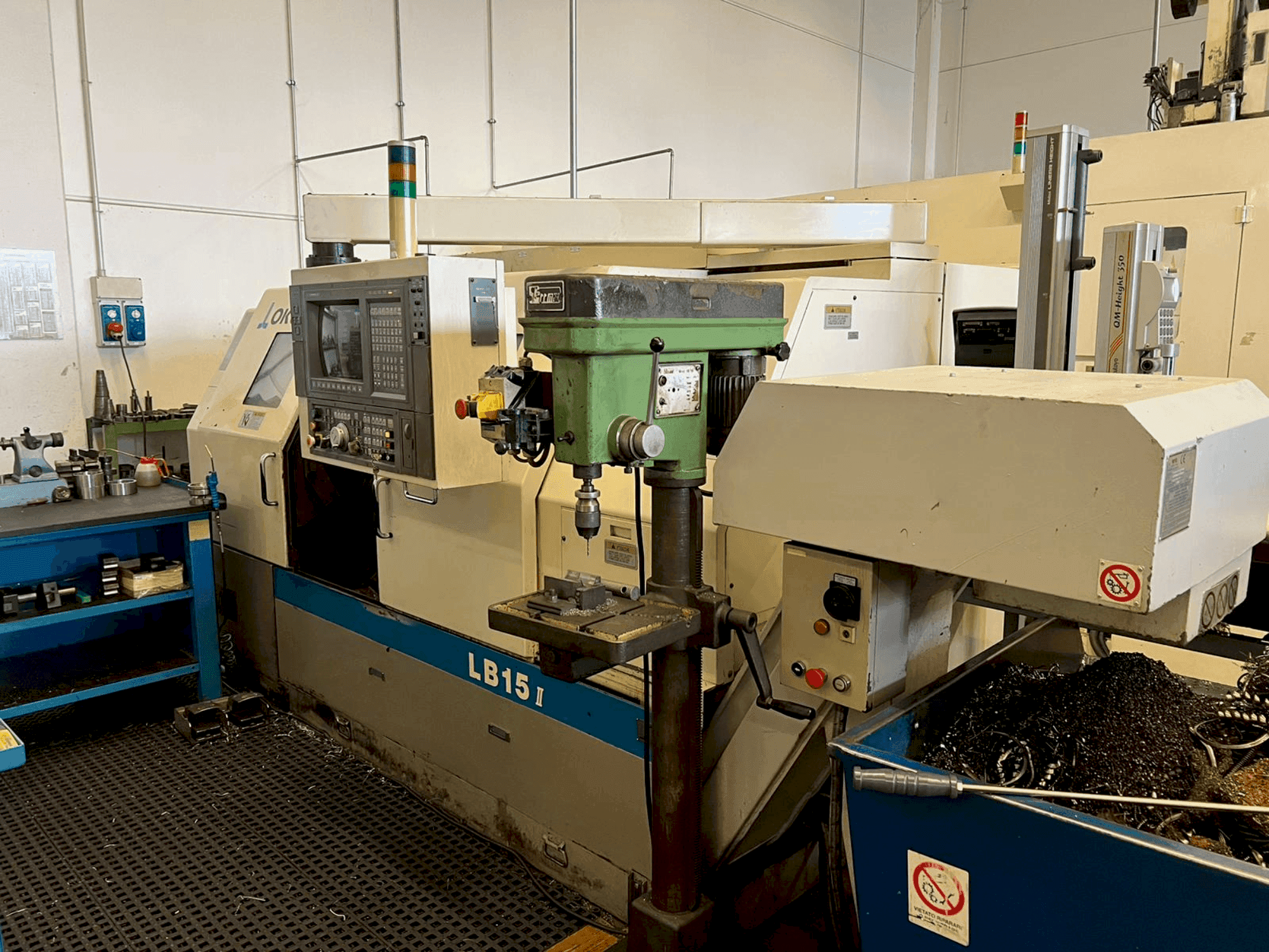 Вид станка Okuma LB 15-II M спереди
