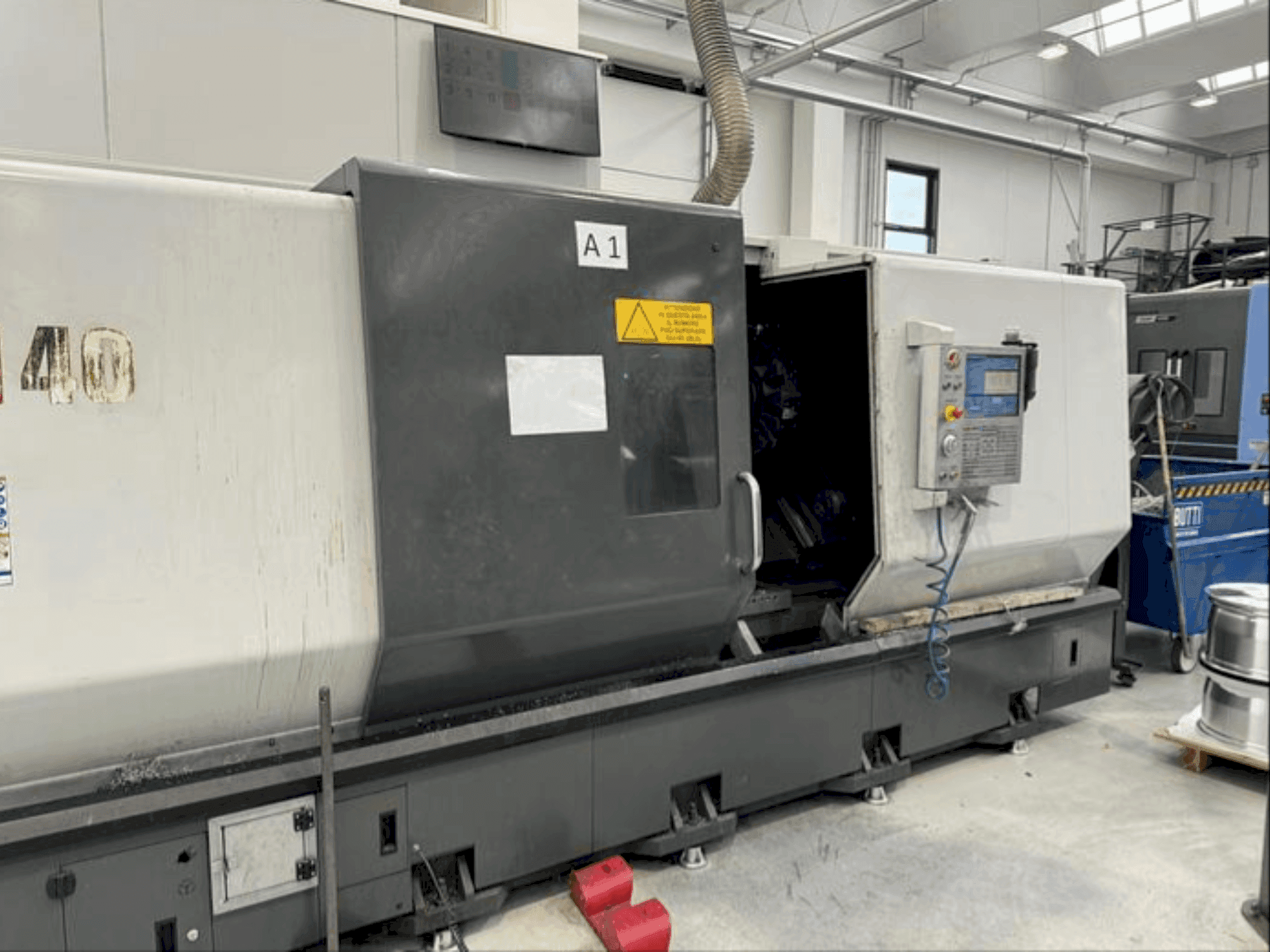 Вид станка HAAS ST40 спереди