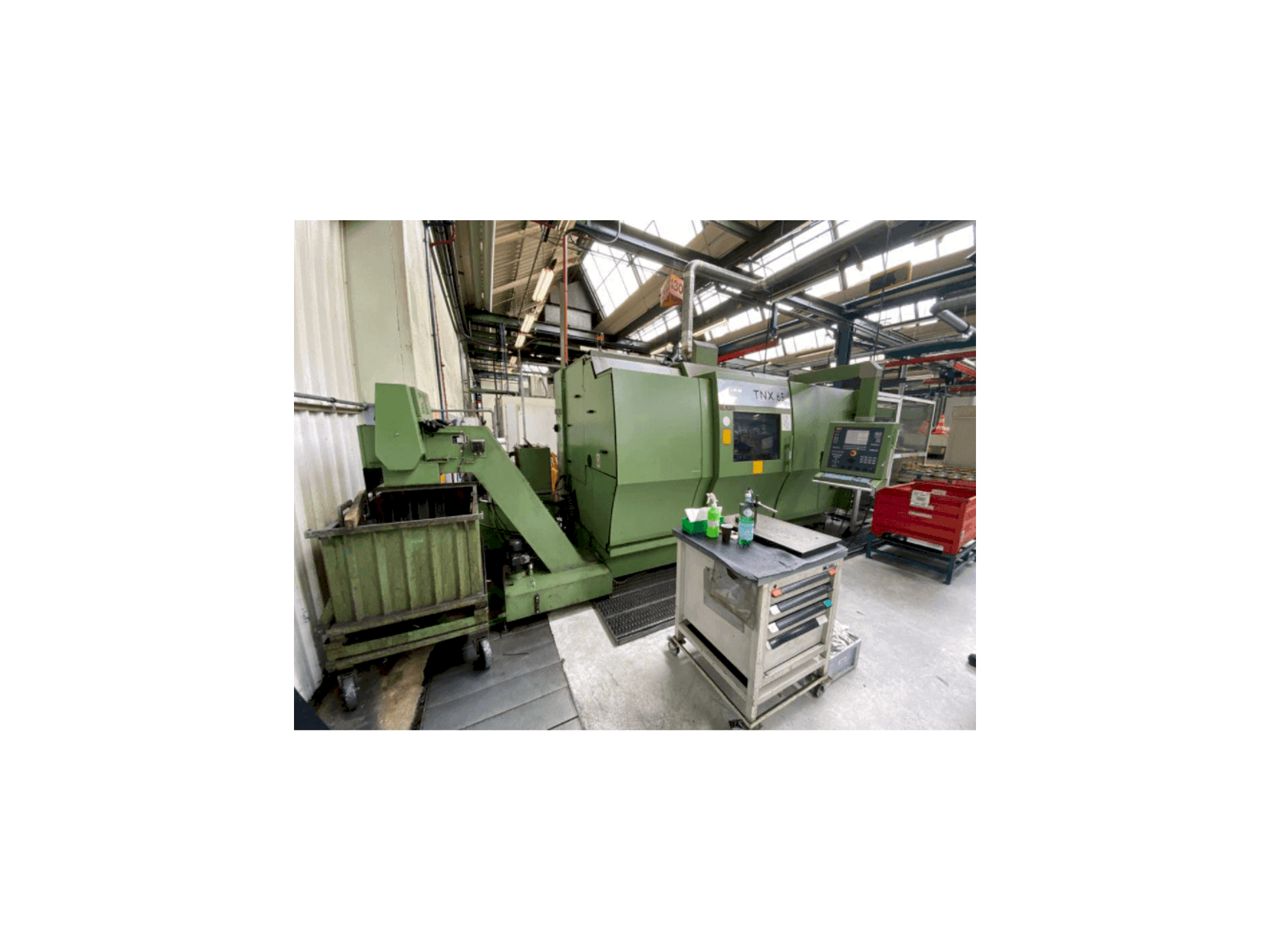 Вид станка TRAUB TNX 65 спереди