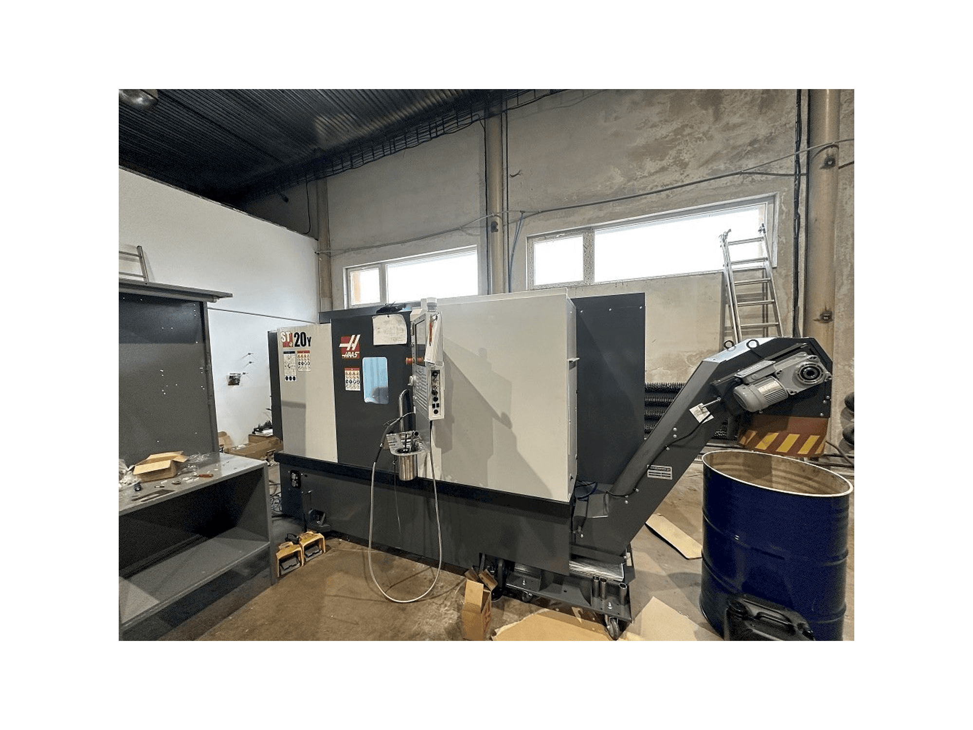 Вид станка HAAS ST-20Y спереди