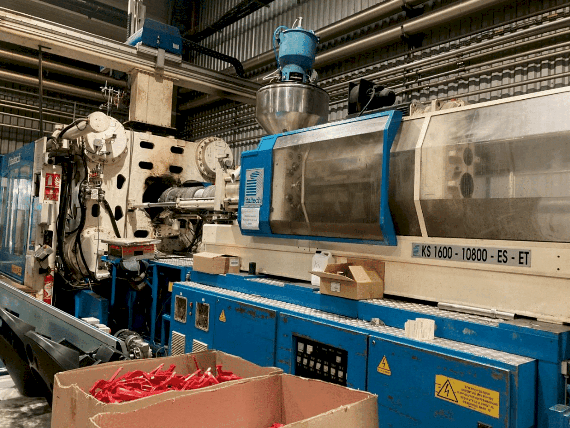 Вид станка ITALTECH KS 1600/10800 спереди