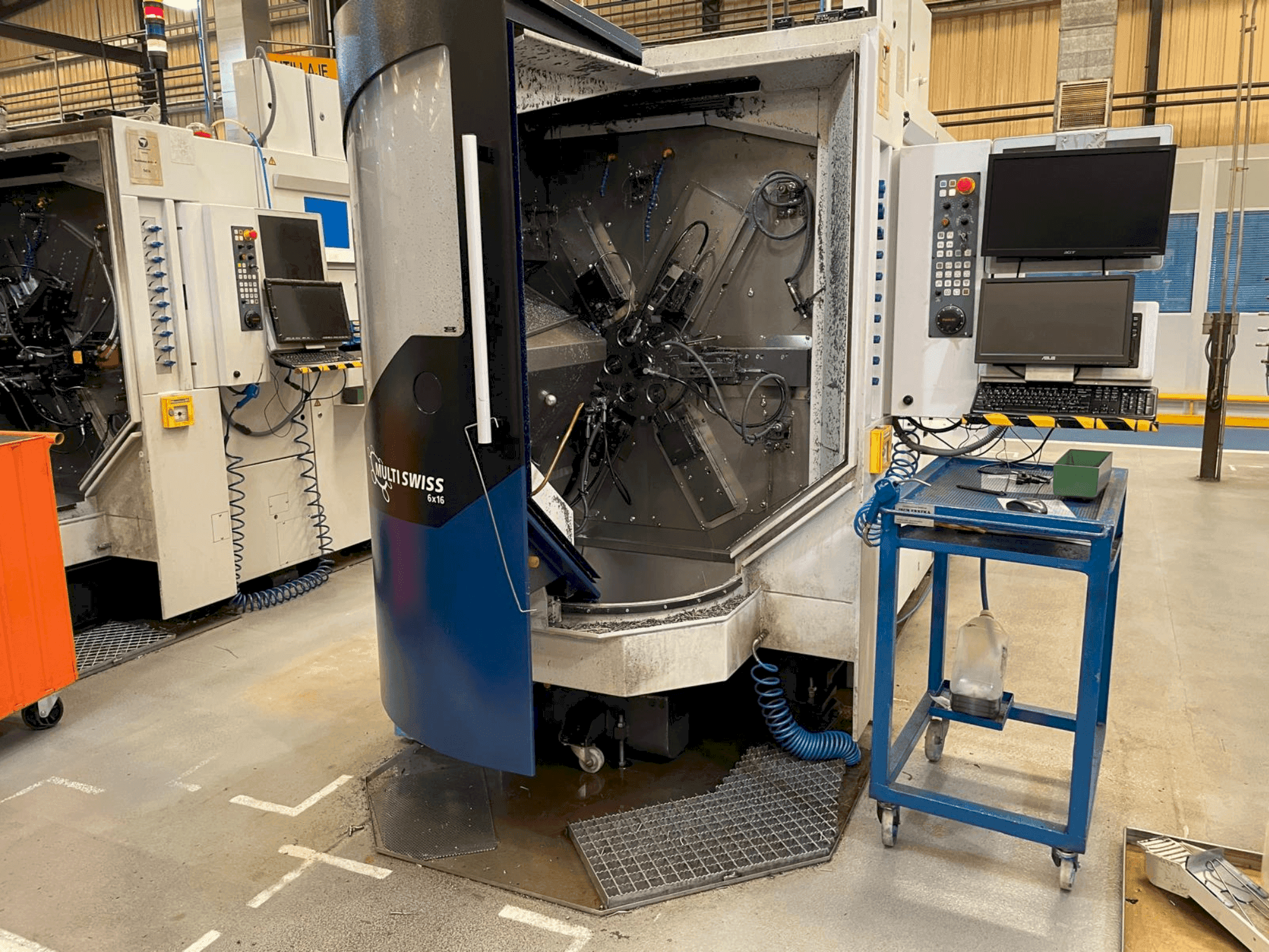 Вид станка TORNOS MultiSwiss 6x16 спереди