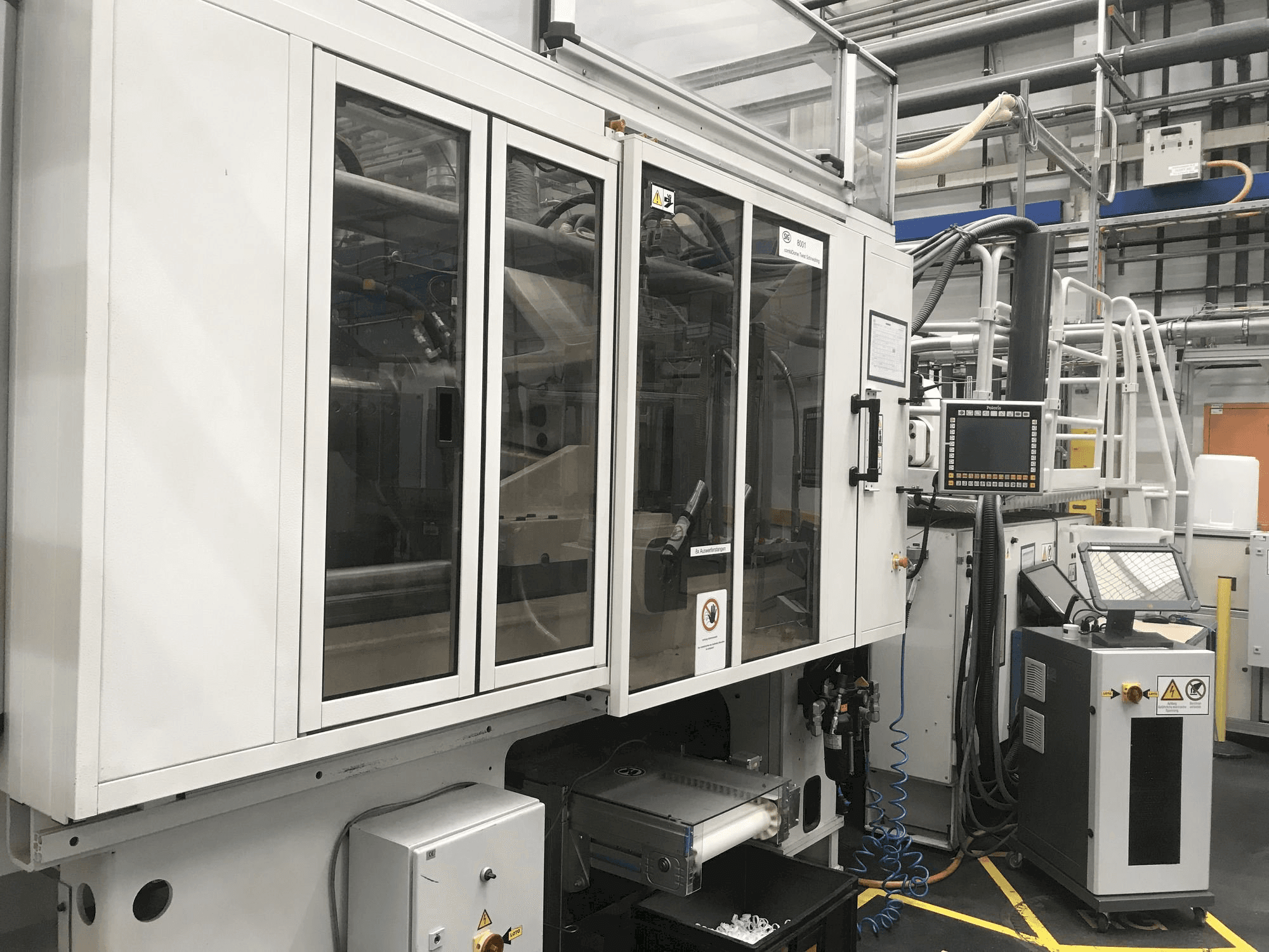 Вид станка Husky H300 RS 45/38 спереди