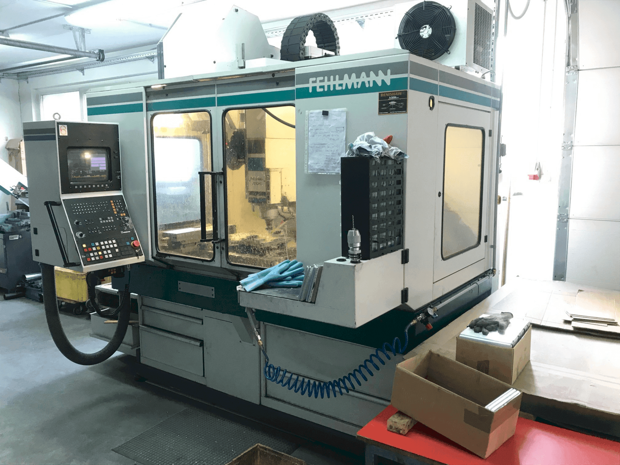 Вид станка FEHLMANN Picomax 82 CNC спереди