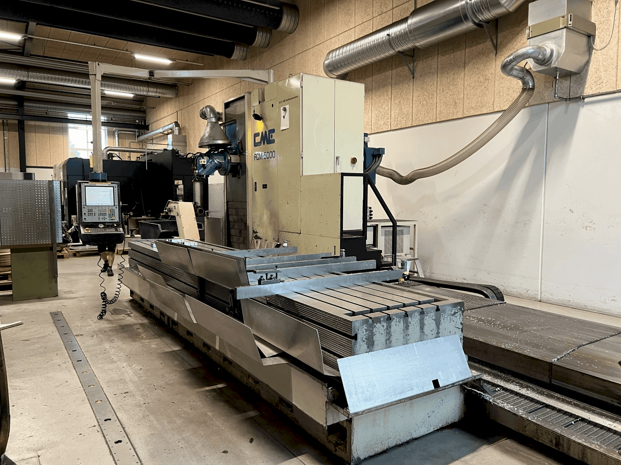 Вид станка CME FCM 5000 спереди