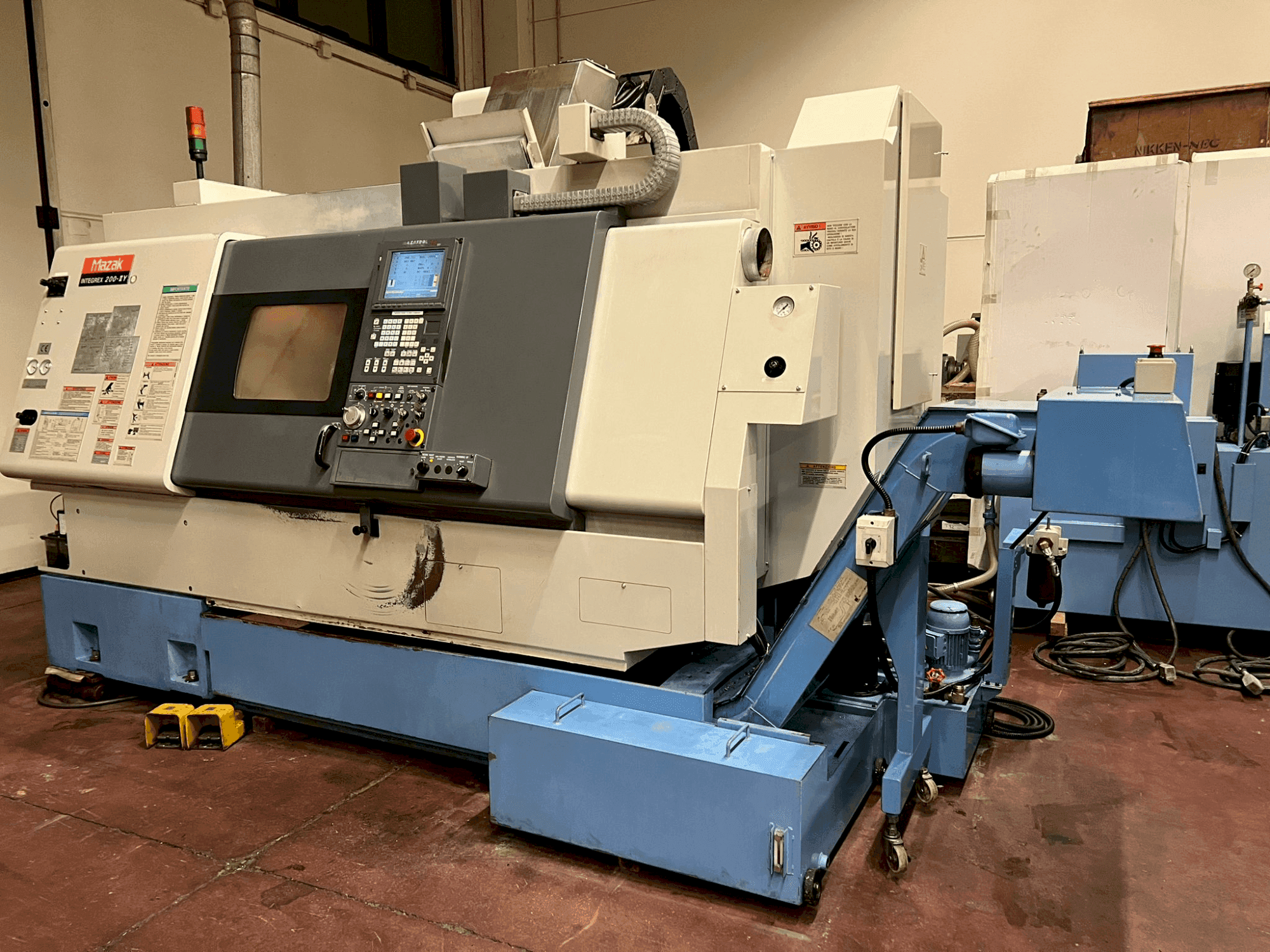Вид станка Mazak Integrex 200 IIY спереди