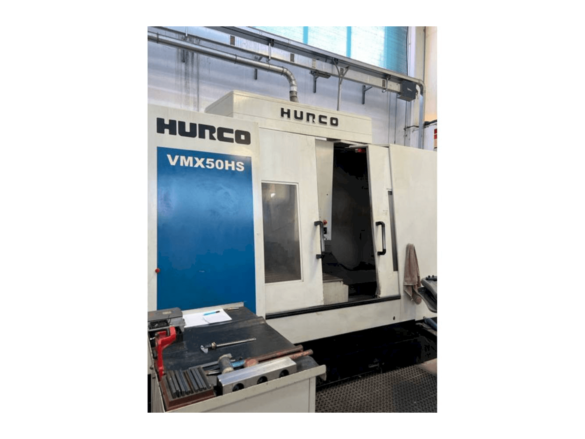 Вид станка Hurco VMX 50 HS спереди