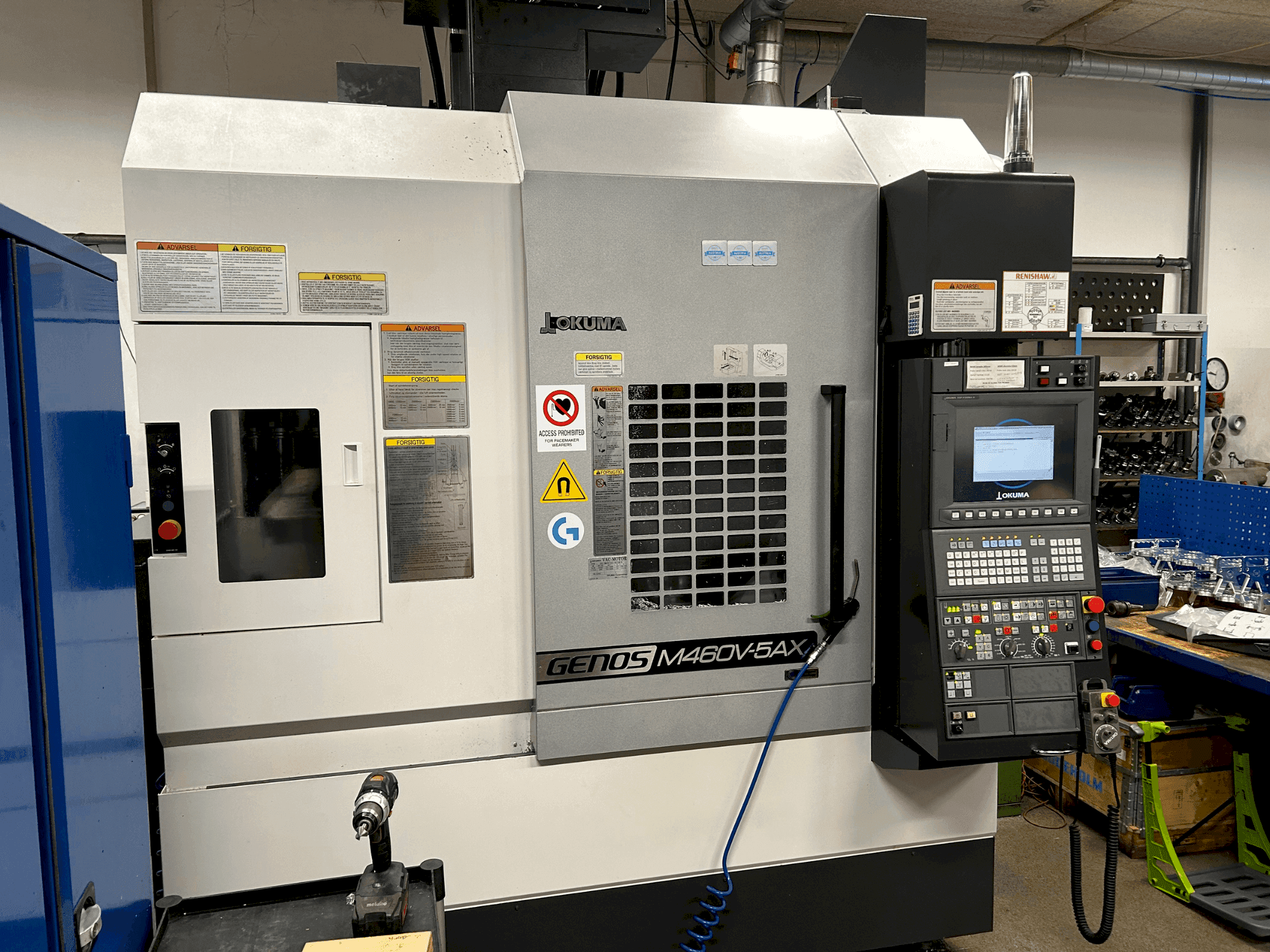 Вид станка Okuma GENOS M460V-5AX спереди