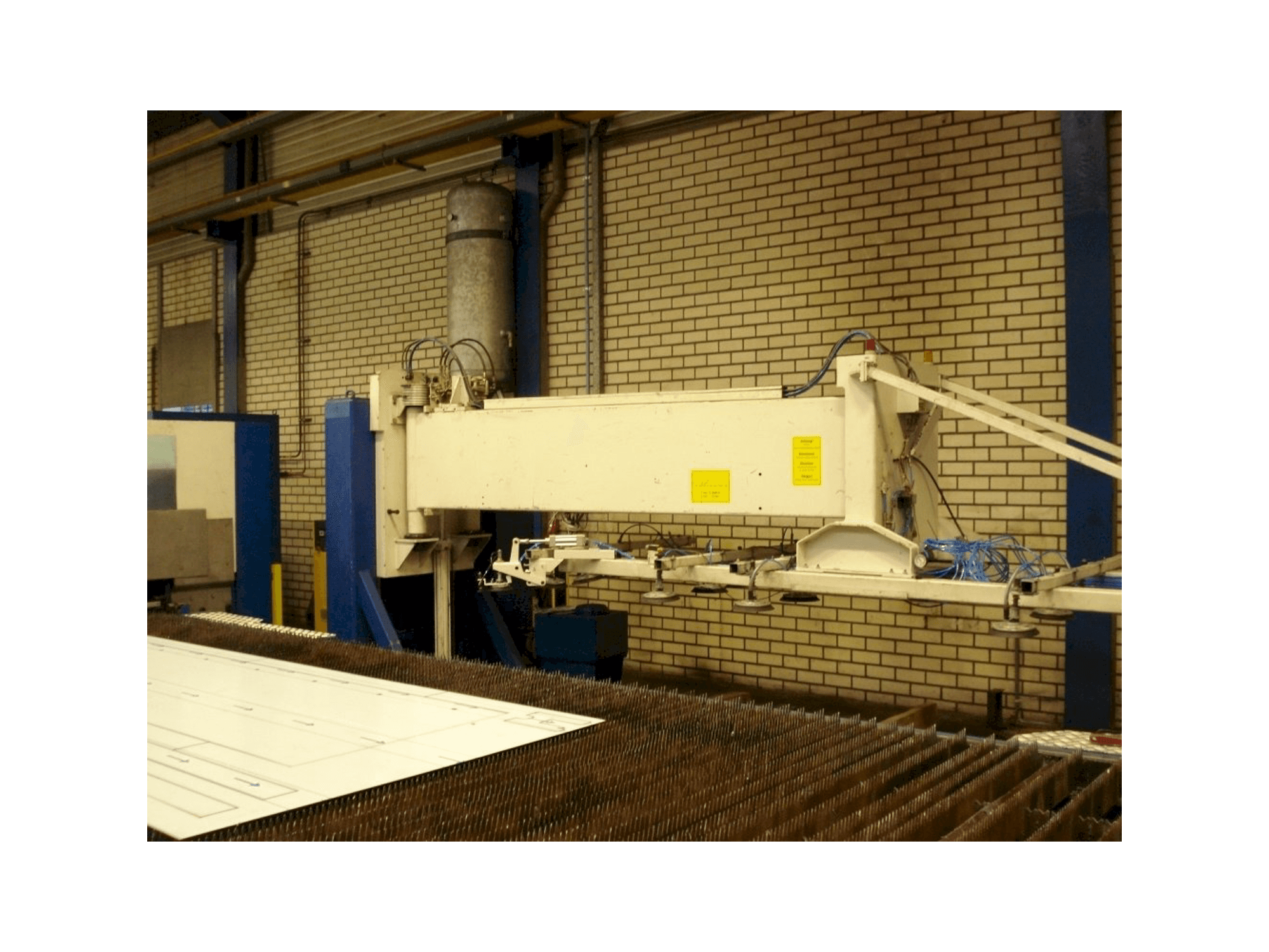 Вид станка Trumpf LoadMaster спереди