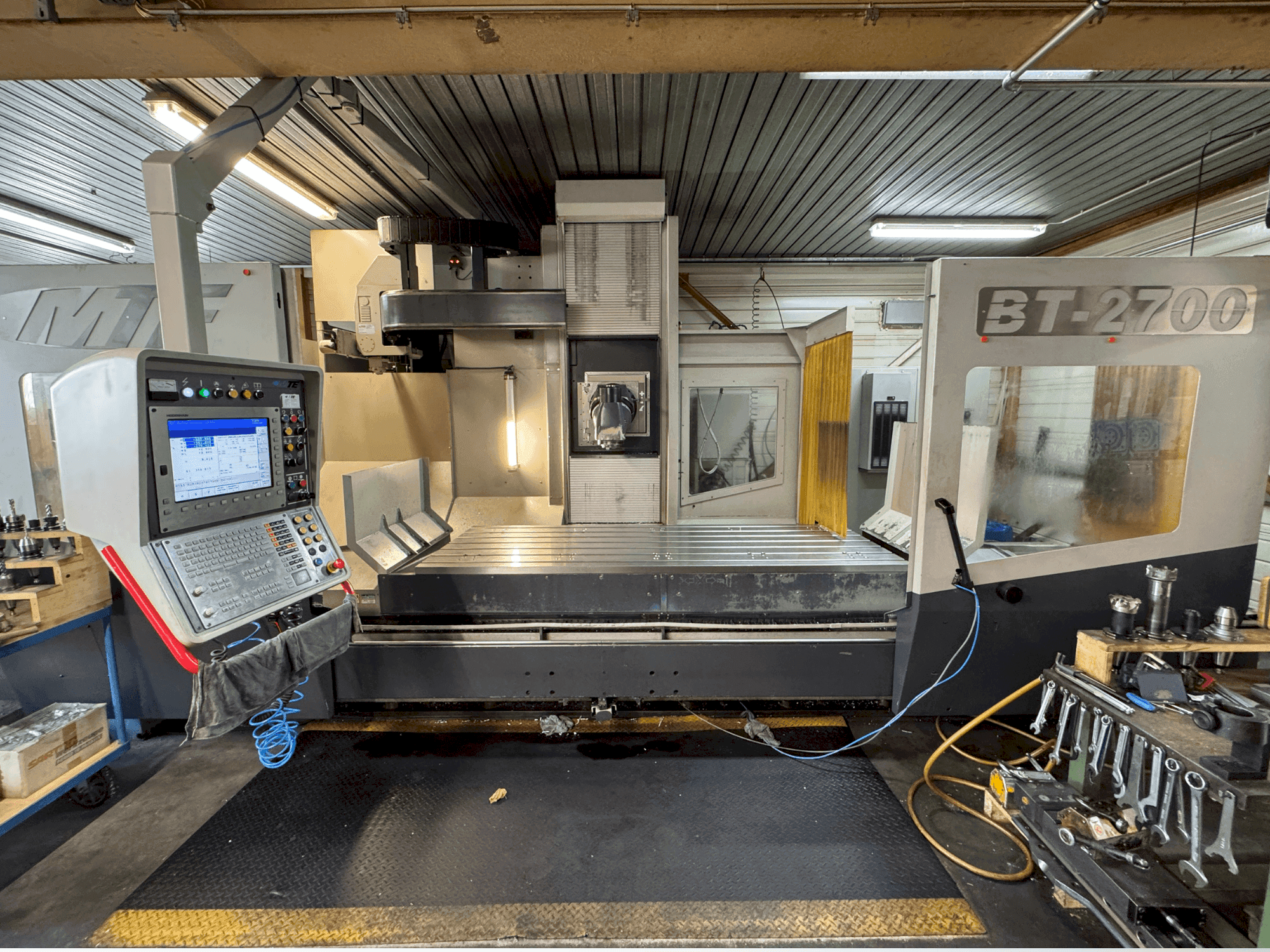 Вид станка MTE BT-2700 спереди
