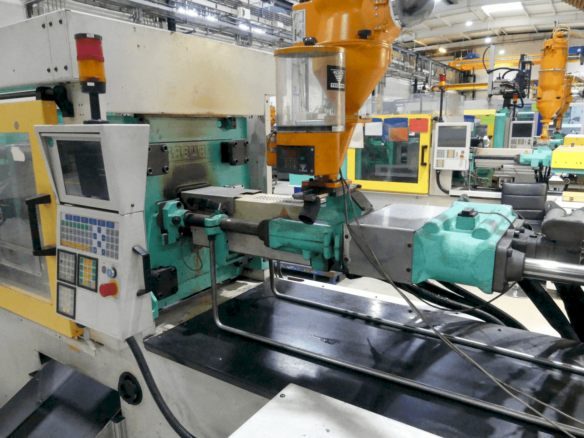 Вид станка Arburg 420C-1000-250 спереди