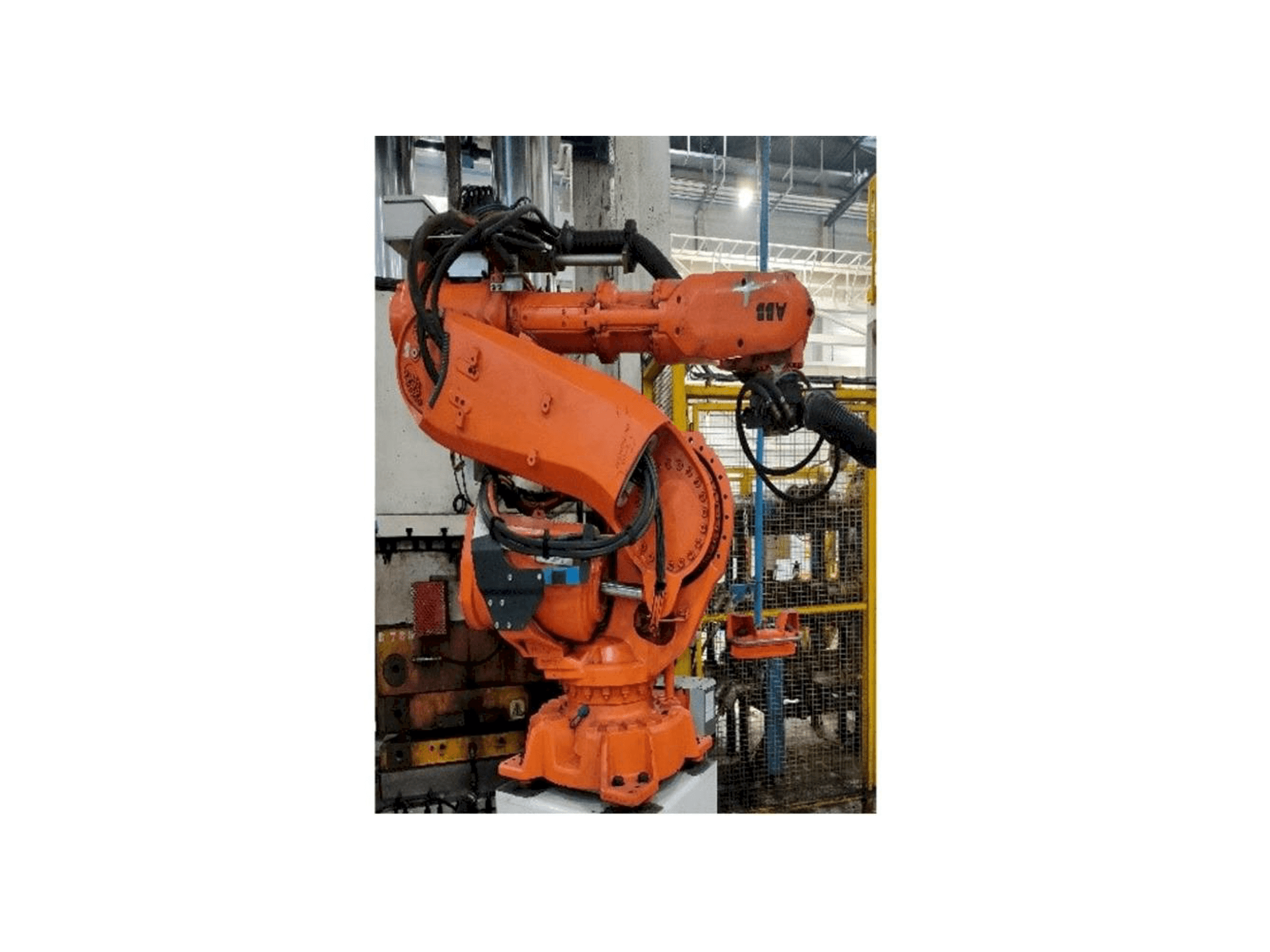 Вид станка ABB IRB 6640-185/2.8 спереди