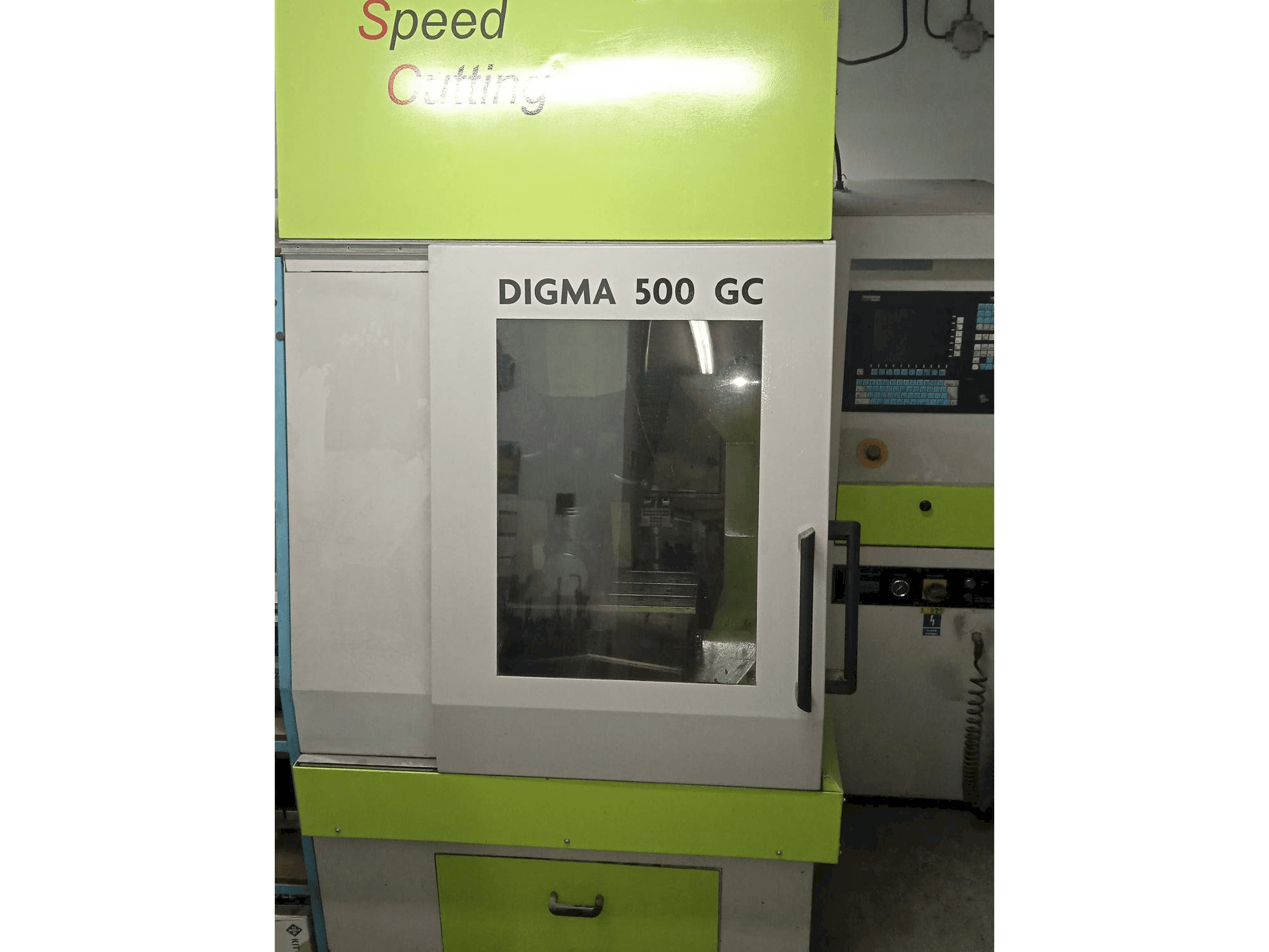 Вид станка Exeron Digma 500 GC 5AX спереди